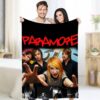 6a5cb0ee9dbac151d57ae1028a9b2a13 - Paramore Band Store