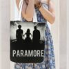 b2553d8f0fef6b763ec97ff72bb5a119 - Paramore Band Store